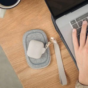 Фото: Чохол для Airpods Moshi - Pebbo Case Savanna Beige (99MO123161) № 5 | KTC