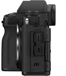 Фото: Цифрова фотокамера Fujifilm X-S10 kit XF 16-80mm F4.0 Black (16670077) № 6 | KTC
