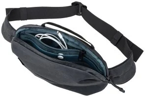 Фото: Дорожня сумка THULE Aion Sling Bag TASB102 Black (3204727) № 4 | KTC