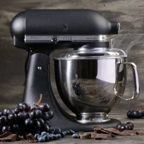 Фото: Планетарний міксер KitchenAid Mixer title-head 4.8L Artisan with extra accessories 5KSM175PS Matte Black (5KSM175PSEBK) № 13 | KTC