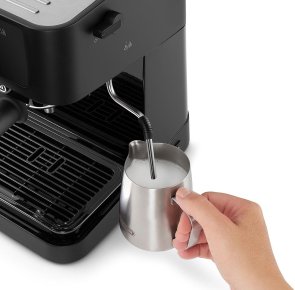 Ріжкова кавоварка DeLonghi EC 230 BK