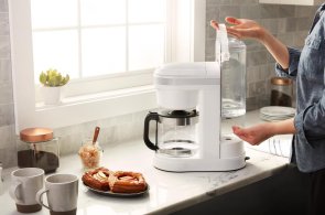 Крапельна кавоварка KitchenAid CLASSIC 5KCM1208 White (5KCM1208EWH)