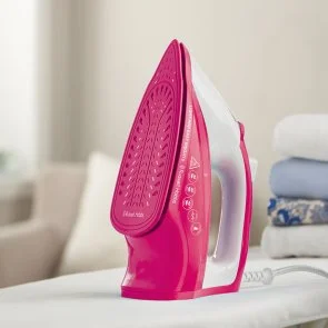 Фото: Праска Russell Hobbs Light Easy Brights Berry Iron (26480-56) № 4 | KTC