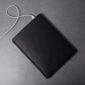 Фото: Чохол INCARNE Free Port Plus a15 - MacBook Air 15 2023-2024 Black № 7 | KTC
