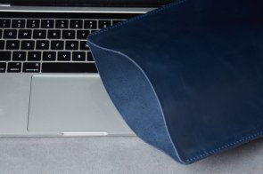 Чохол INCARNE Free Port 16 MacBook Pro15 2012-2015 / Pro16 2019-2024 Blue
