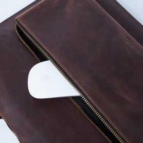 Фото: Чохол INCARNE Maryland a15 - MacBook Air15 2023-2024 Brown № 17 | KTC