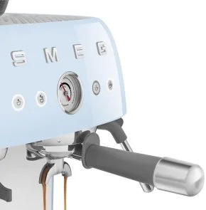 Фото: Ріжкова кавоварка Smeg Espresso coffee machine with grinder Pastel blue (EGF03PBEU) № 13 | KTC