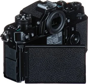 Фото: Цифрова фотокамера Nikon Z f Body (VOA120AE) № 10 | KTC