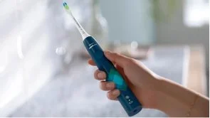 Фото: Електрична зубна щітка Philips Sonicare 4100 Series Blue (HX3689/42) № 4 | KTC
