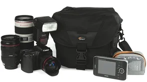 Фото: Сумка для фото-, відеокамери LOWEPRO Stealth Reporter D200 AW чорна № 2 | KTC