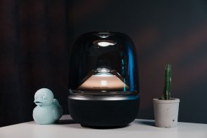Колонка Harman Kardon Aura Studio 5 Wi-Fi/Bluetooth Black (HKAURAS5WFBSEP)