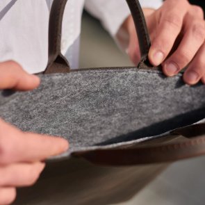 Чохол INCARNE Stem - MacBook Neo 13 2026 Brown