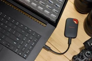 Фото: Зовнішній SSD-накопичувач SanDisk Extreme Portable V3 1TB Blue (SDSSDE70-1T00-G25) № 5 | KTC