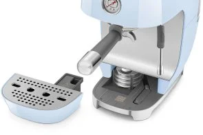 Фото: Ріжкова кавоварка Smeg Style Aesthetic Pastel Blue Glossy Finishing (ECF03PBEU) № 15 | KTC
