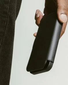Фото: Чохол Nomad for Apple iPhone 16 Pro - Modern Leather Folio Horween Black (NM01677185) № 12 | KTC