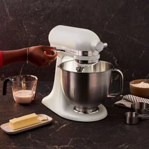 Фото: Планетарний міксер KitchenAid Artisan Plus 4.7L 5KSM50PKVE Porcelain White (5KSM50PKVEPL) № 6 | KTC
