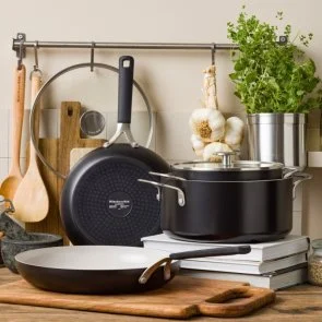Фото: Каструля KitchenAid Aluminium Ceramic 3.11L Black (CC010147-001) № 5 | KTC