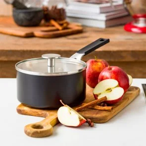 Фото: Ківш KitchenAid Almond Cream 1.58L Black (CC009728-001) № 4 | KTC