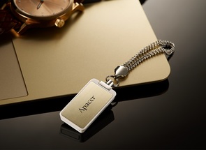 Флешка USB Apacer AH121 8GB AP8GAH121C-1 Champagne Gold