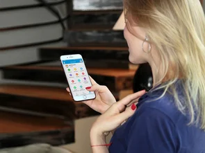 Фото: Смарт годинник Elari KidPhone 3G Red (KP-3GR) № 8 | KTC