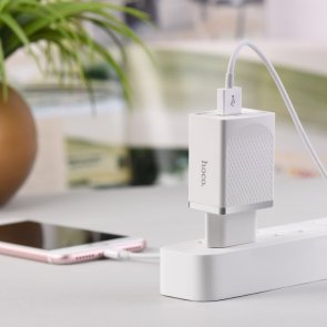 Зарядний пристрій Hoco C42A Vast Power 18W White (C42A White)