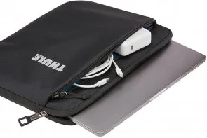 Фото: Папка THULE Subterra MacBook Sleeve 15 Black (3204083) № 4 | KTC
