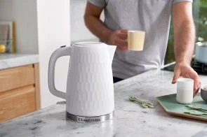 Фото: Електрочайник Russell Hobbs Honeycomb White (26050-70) № 7 | KTC