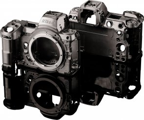 Цифрова фотокамера Nikon Z7 II Body (VOA070AE)