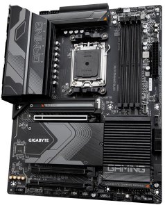 Материнська плата Gigabyte X670 GAMING X AX