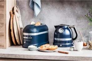 Фото: Тостер KitchenAid Artisan 2-Slot 5KMT2204 Ink Blue (5KMT2204EIB) № 4 | KTC