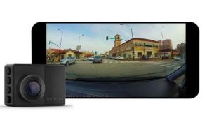 Відеореєстратор Garmin Dash Cam 67W (010-02505-15)