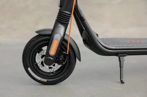Фото: Електросамокат Ninebot by Segway F2 Pro E Black (AA.05.12.03.0001) № 5 | KTC
