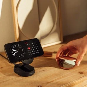 Фото: Бездротова зарядна станція Belkin BoostCharge Pro Magnetic Qi2 15W Black (WIA008BTBK) № 8 | KTC