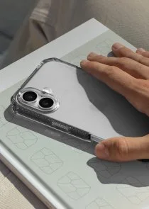 Фото: Чохол iTSkins for iPhone 16 - SPECTRUM R CLEAR Transparent (AP6N-SPECM-TRSP) № 9 | KTC