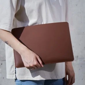 Фото: Чохол INCARNE Gamma Plus a15 Classic - MacBook Air15 2023-2024 Brown № 4 | KTC