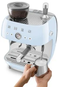 Фото: Ріжкова кавоварка Smeg Espresso coffee machine with grinder Pastel blue (EGF03PBEU) № 10 | KTC
