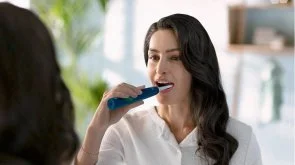 Фото: Електрична зубна щітка Philips Sonicare 4100 Series Blue (HX3689/42) № 3 | KTC