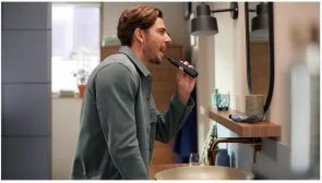 Фото: Електрична зубна щітка Philips Sonicare 5300 Series Black (HX7101/01) № 6 | KTC