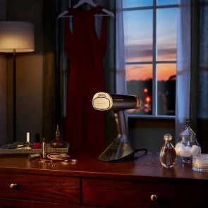 Фото: Вертикальний відпарювач Russell Hobbs Steam Genie VacuSteam (28550-56) № 15 | KTC