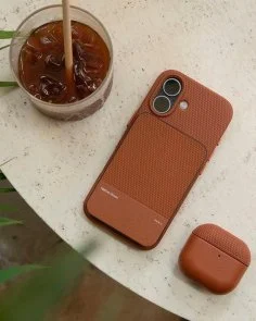 Фото: Чохол Native Union for Apple iPhone 17 - RE Classic Tan (RECLA-TAN-NP25) № 6 | KTC