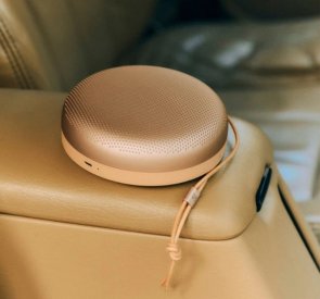 Портативна колонка Bang & Olufsen Beosound A1 3nd Gen Honey Tone (1736001)