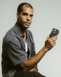 Фото: Чохол Nomad for Apple iPhone 16 Pro - Modern Leather Folio Horween Black (NM01677185) № 14 | KTC