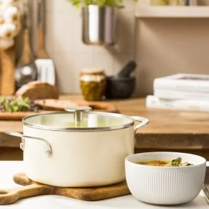 Фото: Каструля KitchenAid Aluminium Ceramic 3.11L Cream (CC010376-001) № 5 | KTC