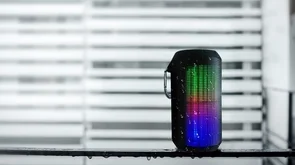 Фото: Портативна колонка 2E BS-02 Sport IPX Black (2E-BS-02L) № 7 | KTC