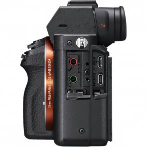 Цифрова фотокамера Sony Alpha 7RM2 Body Black (ILCE7RM2B.CEC)