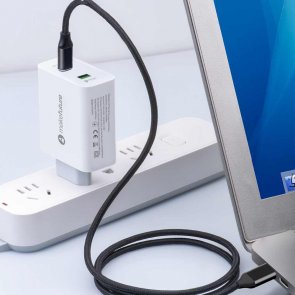 Зарядний пристрій MakeFuture MCW-322PWH White