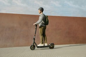  Електросамокат Ninebot by Segway Max G2 E Black (AA.05.15.01.0003)