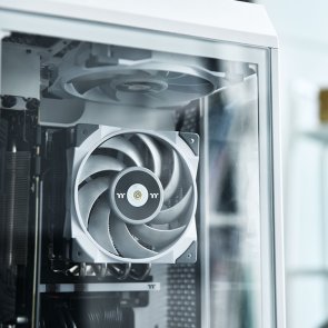 Кулер Thermaltake Toughfan 12 White (CL-F117-PL12WT-A)