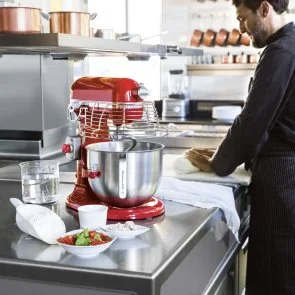 Фото: Планетарний міксер KitchenAid Professional 6.9L 5KSM7990X Red (5KSM7990XEER) № 8 | KTC