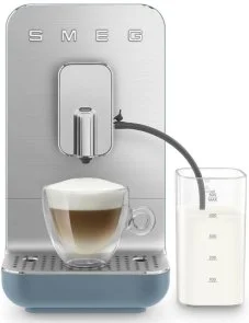 Фото: Кавомашина Smeg Coffee Machine With A Milk System Storm Blue (BCC13SBMEU) № 11 | KTC